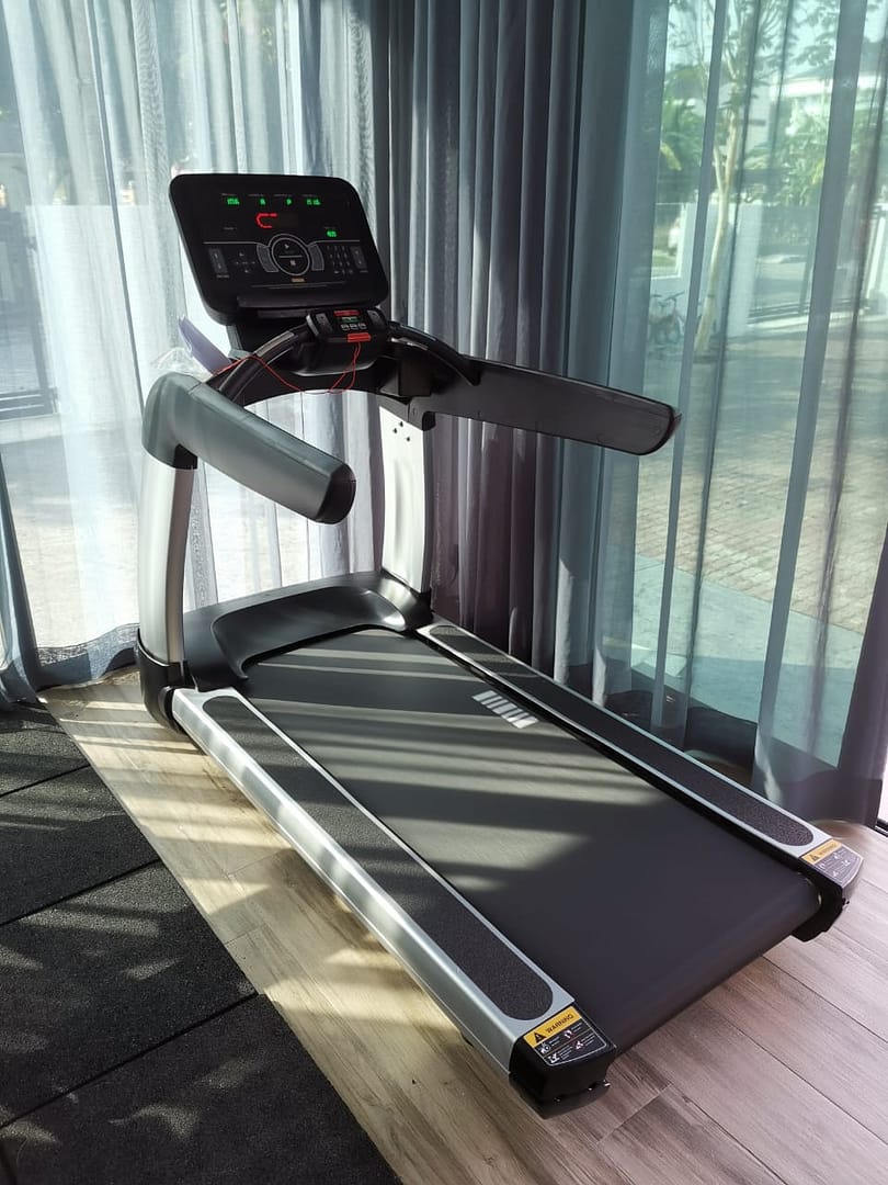 COMMERCIAL TREADMILL 7.0HP(LED) - Image 11